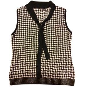 Vintage Black & White Sleeveless Sweater